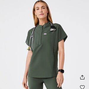 Figs Montex Scrub Top